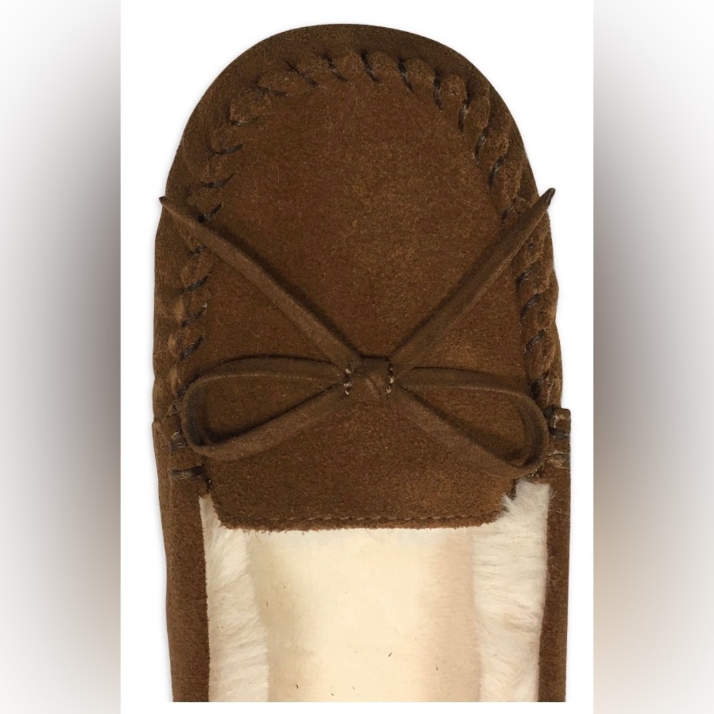 Secret Treasures Plush Lined Suede Moccasin Slipper (Women's) - Picture 5 of 6